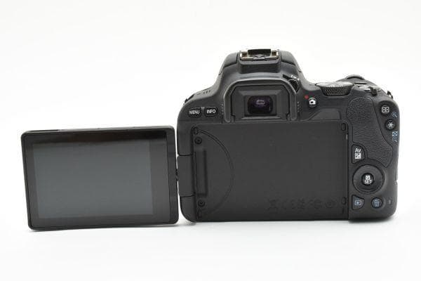 【美品】 Canon EOS Kiss X9 レンズキット 《S数913回》