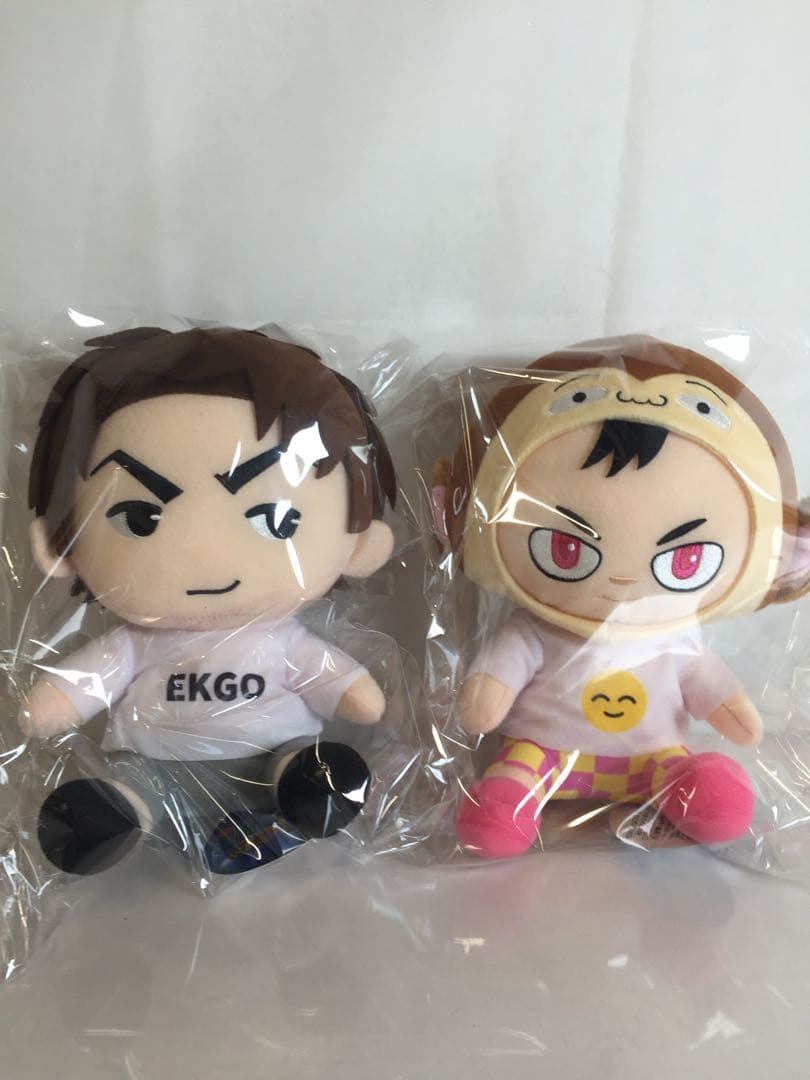 EIKIO!GO!! 狩野英孝＆英吉 おすわりぬいぐるみ 全2種セット GIGO 商品検索｜株式会社フクヤ│プライズ・アニメ・雑貨