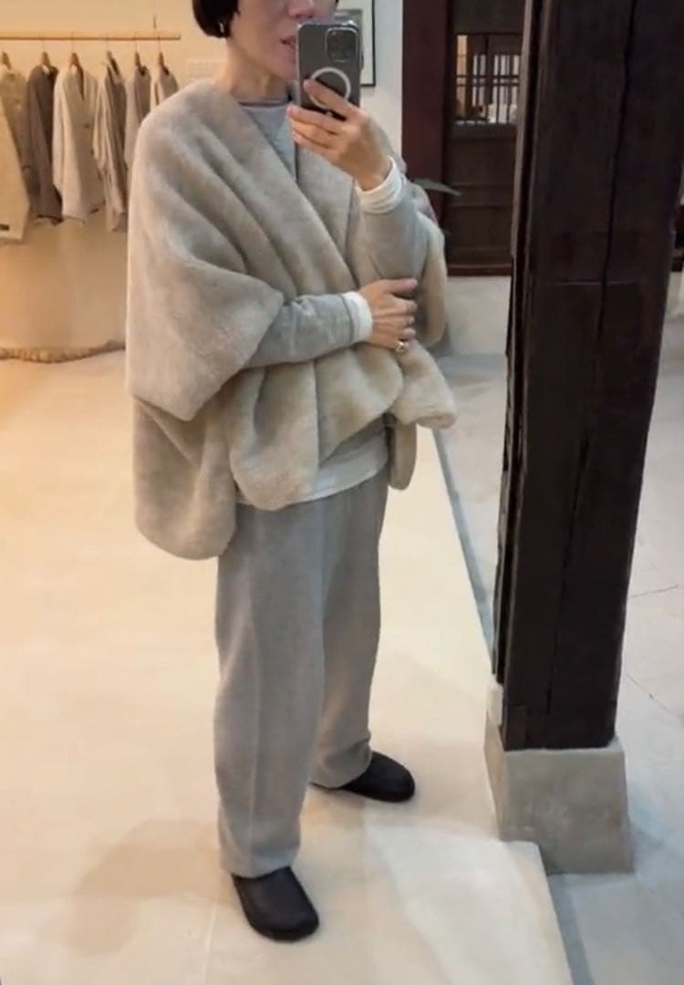 argue ウルグアイファーポンチョ ポンチョ コート ダウン ベスト