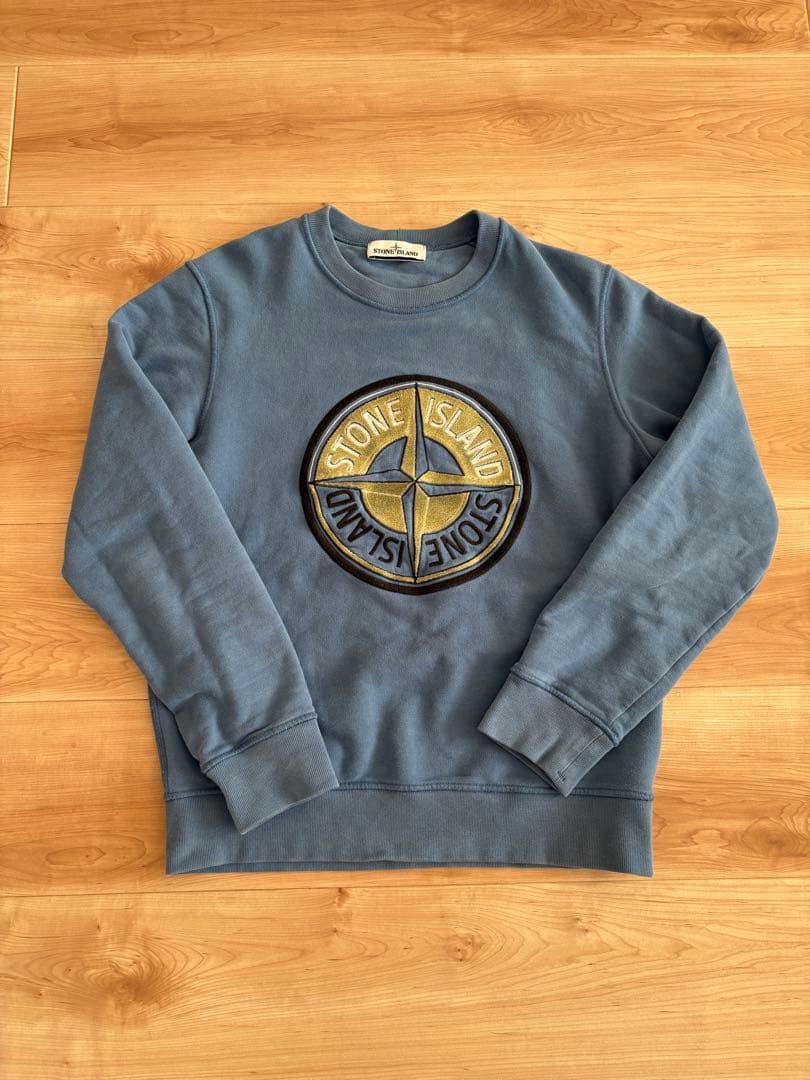 STONE  ブルークルーネックスウェット Stone Island ロゴ クルーネック スウェットシャツ | ブルー | FARFETCH JP