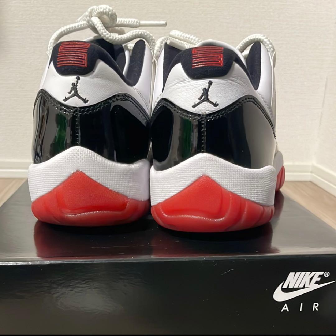 ナイキ エアジョーダン11 ロー \"ジムレッド\"