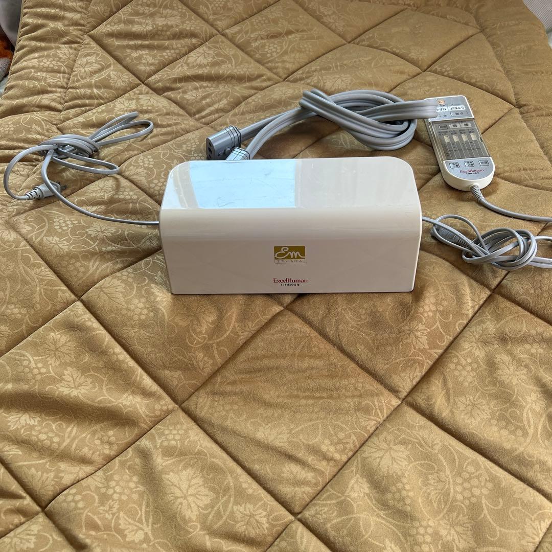 エクセルヒューマン 電気毛布 シングル ゴールド EMいちばん