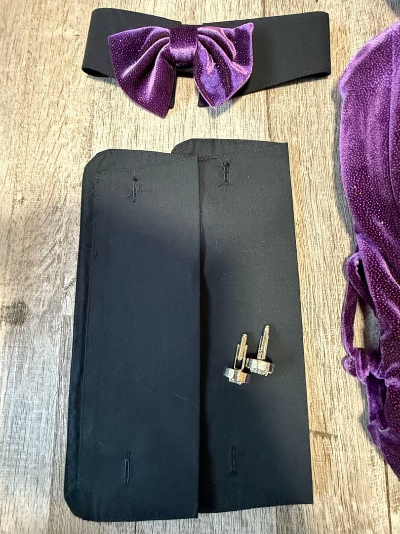 アトリエダーム size9 パープルラメ 襟・カフス黒 綺麗なカフスボタン付