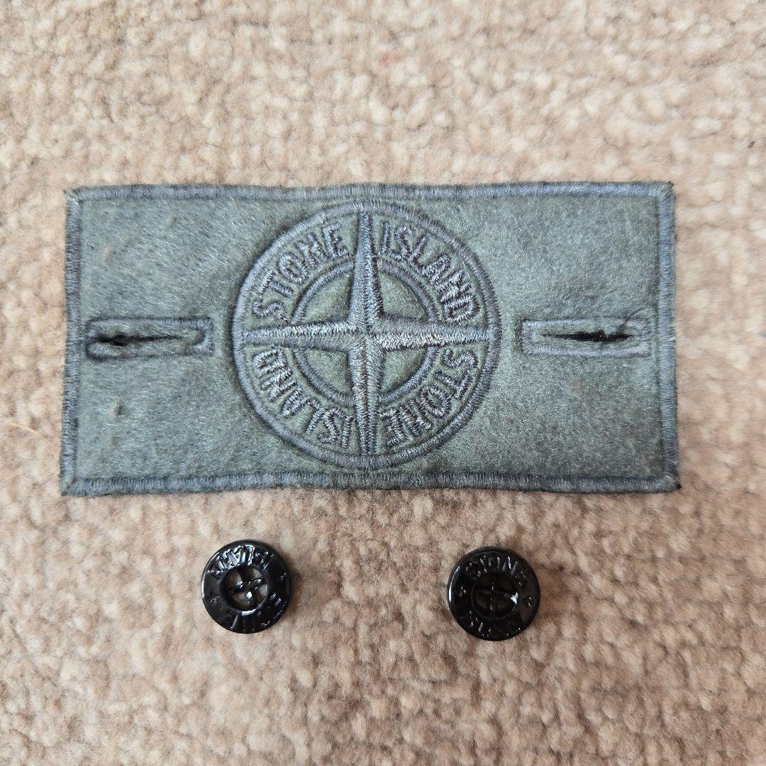希少品【STONE ISLAND/ストーンアイランド】ワッペン（ボタン付き