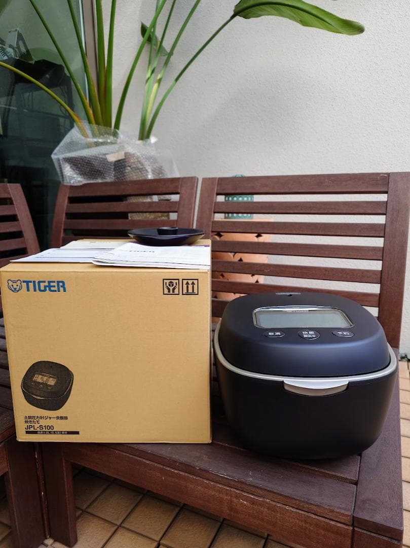 タイガー土鍋圧力IHジャー炊飯器 土鍋ご泡火炊き JPL-S100-KT 土鍋圧力IHジャー炊飯器〈炊きたて〉土鍋ご泡火炊き JPL-S100