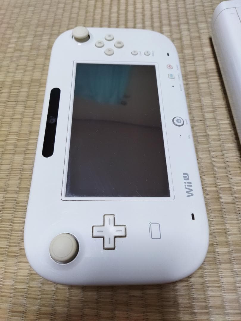 Wii U 本体 shiro 32GB +大乱闘スマッシュブラザーズwiiU付の通販はau