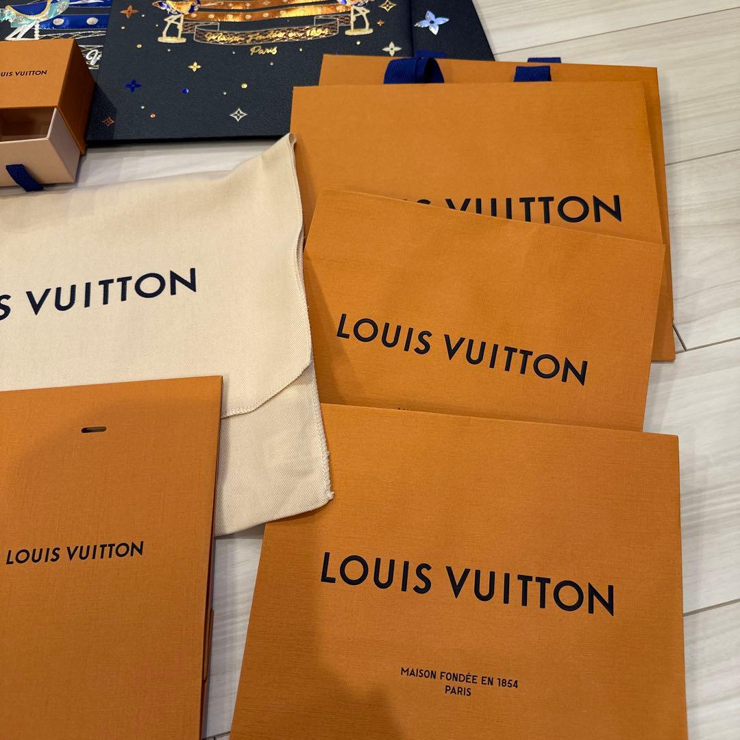 LOUIS VUITTON ボックス・ショップ袋 空き箱 ラッピング 箱 LOUIS