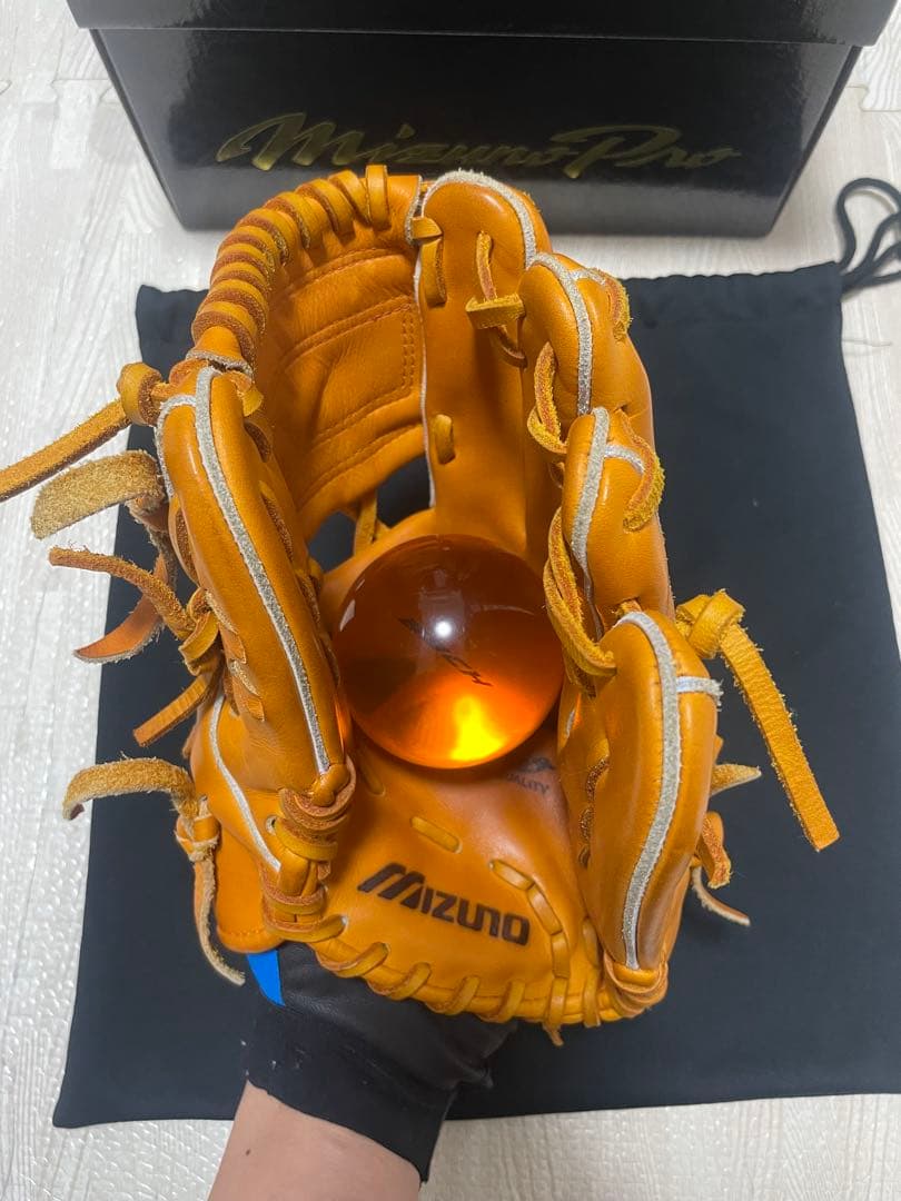 超激レア ミズノ直営店約30個限定復刻ミズノプロビッグM荒木モデル