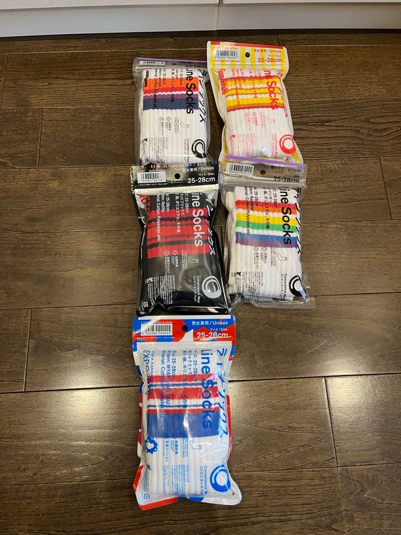 新品】23点セット ファミマ ラインソックス - メルカリ