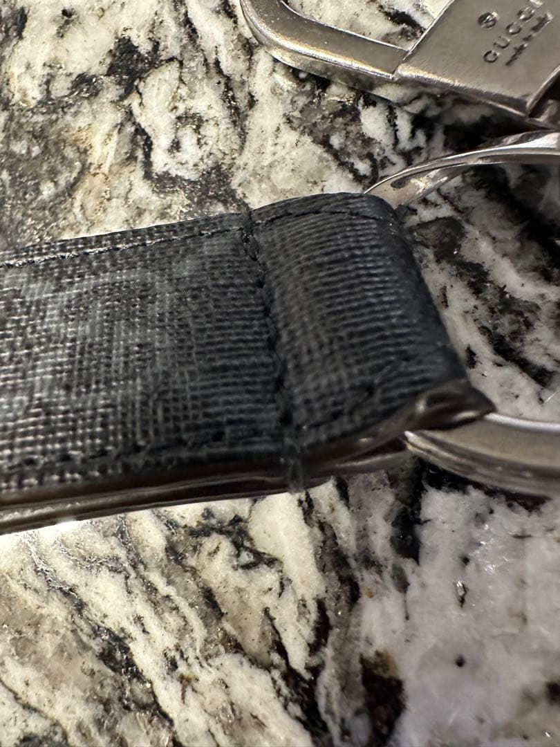 グッチ インターロッキングG キーフック 701432 K9GSN 1151 - メルカリ