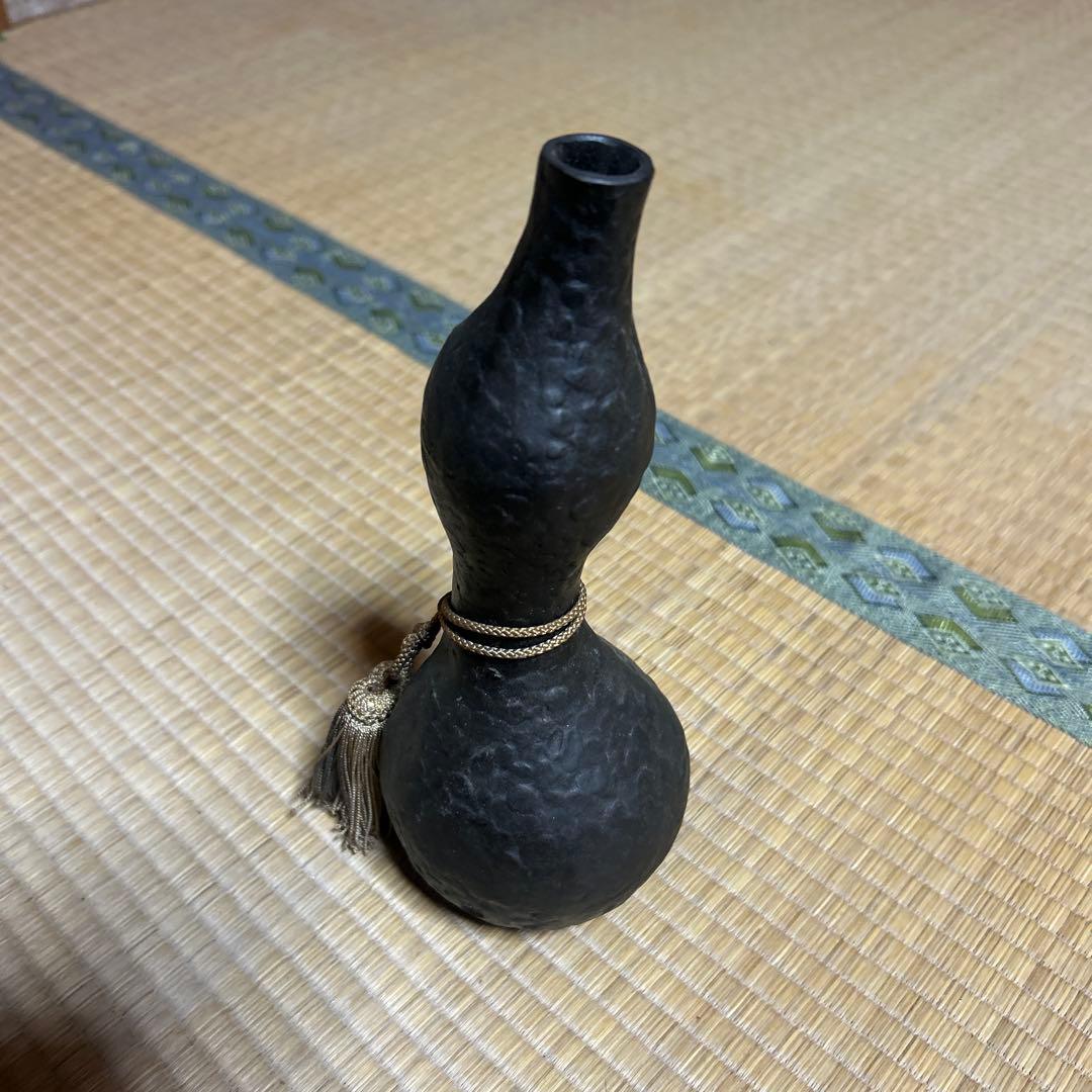 金工作家 二上常太郎 元威 作 ひょうたん型一輪挿し - メルカリ