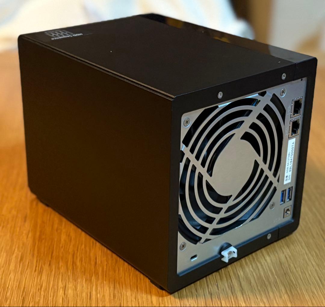 QNAP OEM NAS TS-431P同等品 エレコム NSB-5A4T4BL - メルカリ