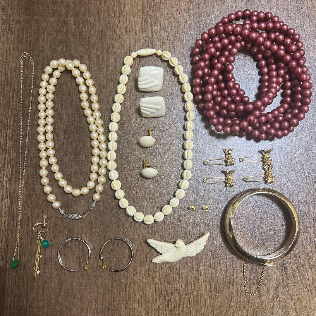 遺品整理］アクセサリーセット ネックレス他 19点 - メルカリ