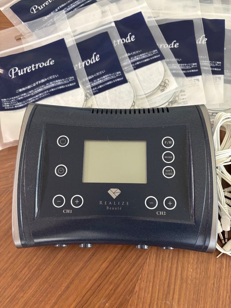 Puretrode REALIZE Beauty 痩身エステ器 - メルカリ
