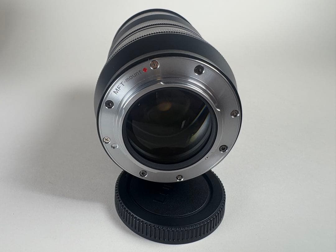 SIRUI 35mm F1.8 1.33x アナモルフィックMFT（φ67）箱付