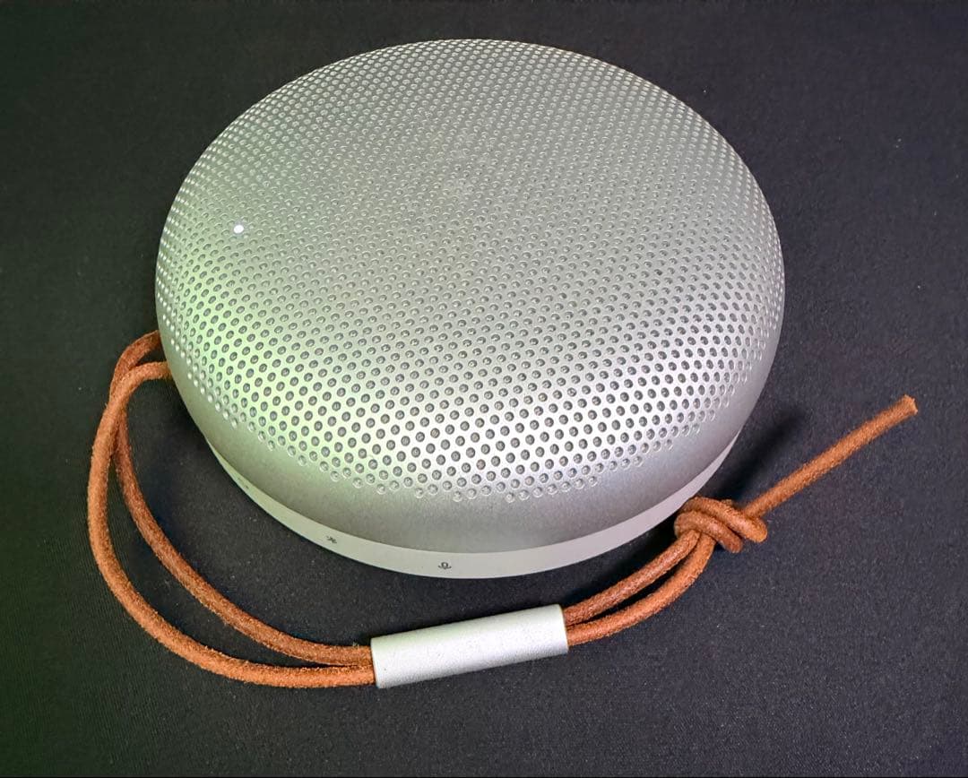 Bang & Olufsen Beosound A1 2nd Gen 箱付き Bang & Olufsen Beosound A1 (2nd Generation) Wireless Portable
