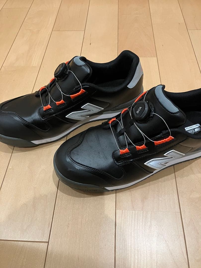 イ*ル様 美品　ニューバランス安全靴　ボストン　BOA 27.5cm
