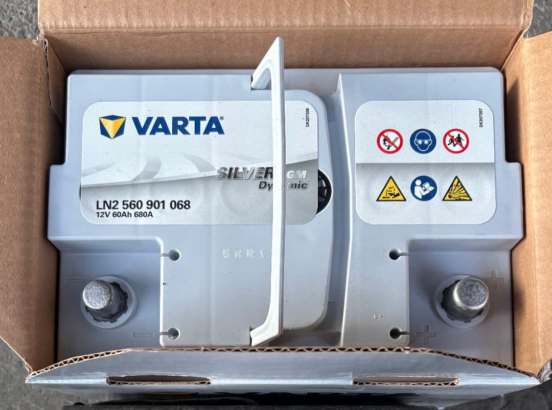 VARTA LN2（560 901 068) シルバーダイナミック AGM Amazon | VARTA(バルタ) Silver Dynamic AGM LN2 (560 901 068) 輸入車