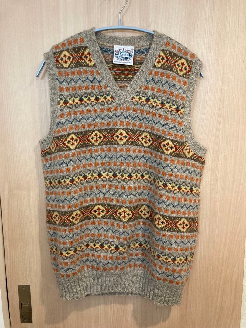 Jamieson's ノルディック柄 ウールニットベスト Jamieson's of Shetland JAMIESONS (ジャミーソンズ） フェアアイル V