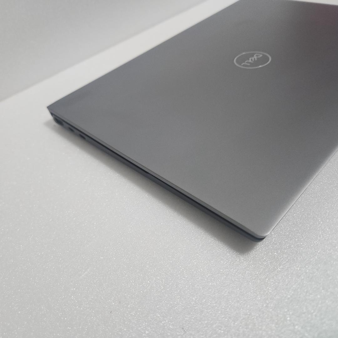 Windowsノート本体 DELL Vostro 3510 (i7-11390H 5.0Ghz)