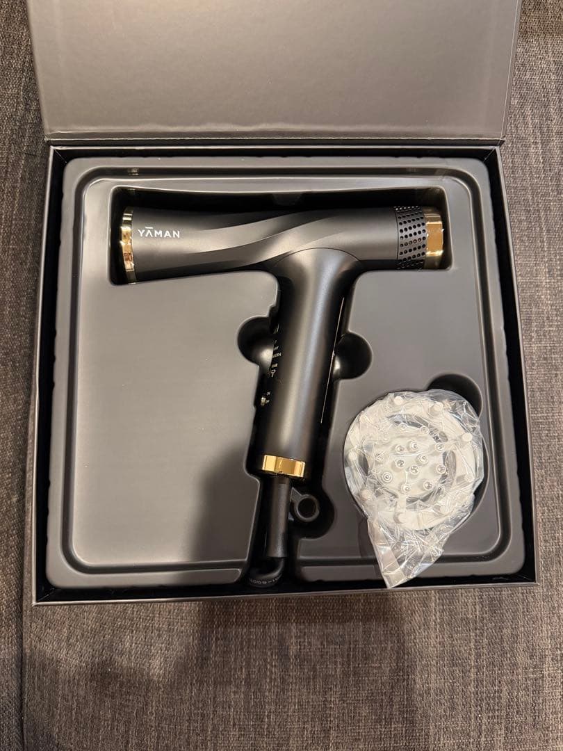 【新品】YAMAN ヘアドライヤー ヴェーダリフトドライヤー　ブラック ヴェーダリフトドライヤー｜YA-MAN PROFESSIONAL (ヤーマン
