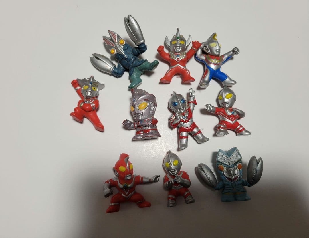 ウルトラマン ミニフィギュア まとめ売り - メルカリ