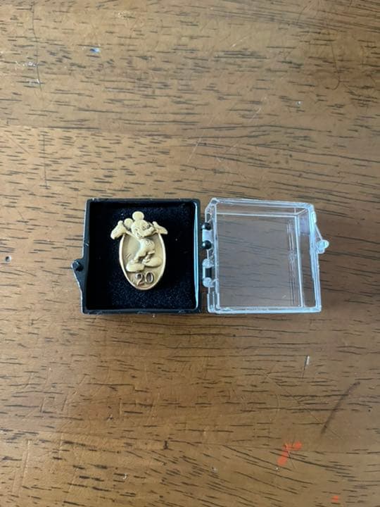 オリエンタルランド サービスアワードピン(5.10.15.20) ディズニー