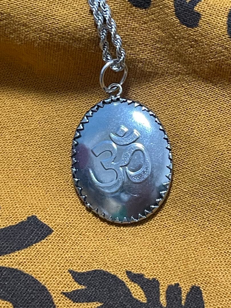 新品】オームペンダント クリシュナペンダントトップおまけつき 藤井風