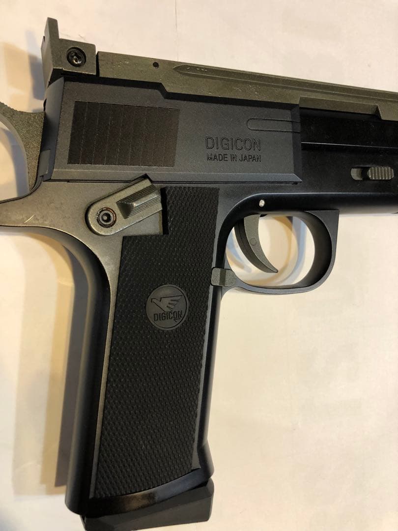 美品　DIGICON STRAIGHT D-7 ガスガン　18禁