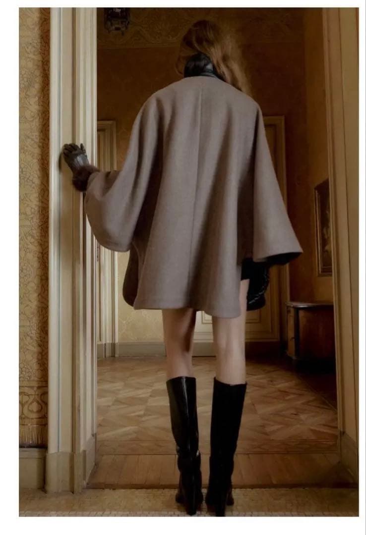 ZARA ウールケープコート コントラストカラー　XS -S