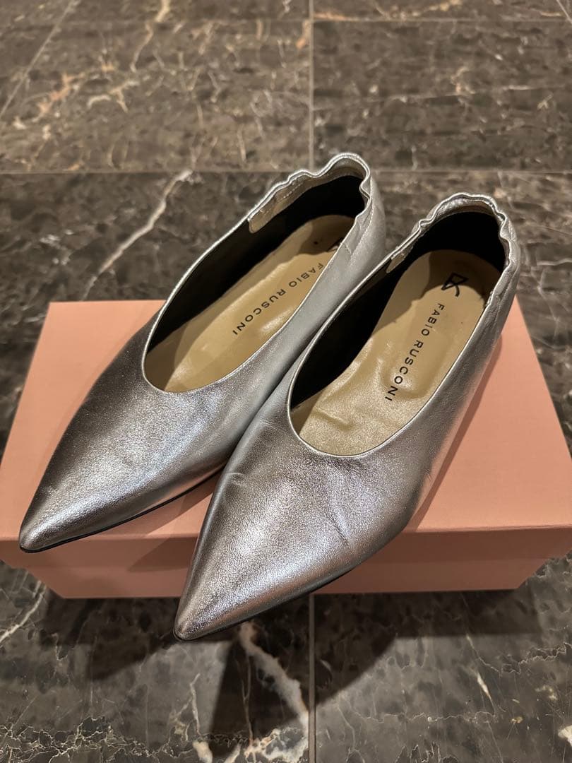 FABIO RUSCONI ポインテッドトウシャーリングパンプス(F31510) FABIO RUSCONI（ファビオルスコーニ） パンプス 「FABIO RUSCONI