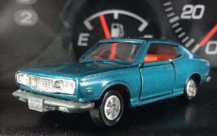 トミカ 日本製 黒箱 62 日産 ブルーバードU 1800 SSS-E 青 1E - メルカリ