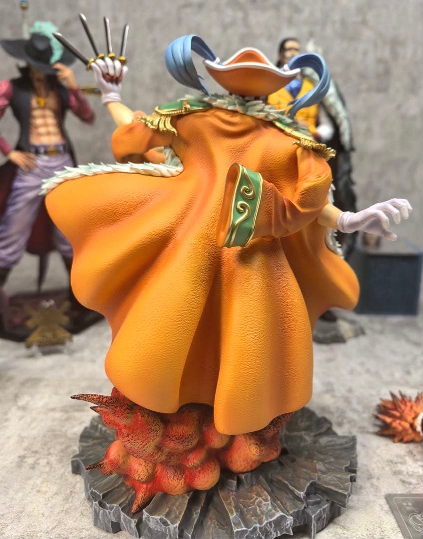 ワンピース バギー ガレージキット ガレキ スタチュー①①