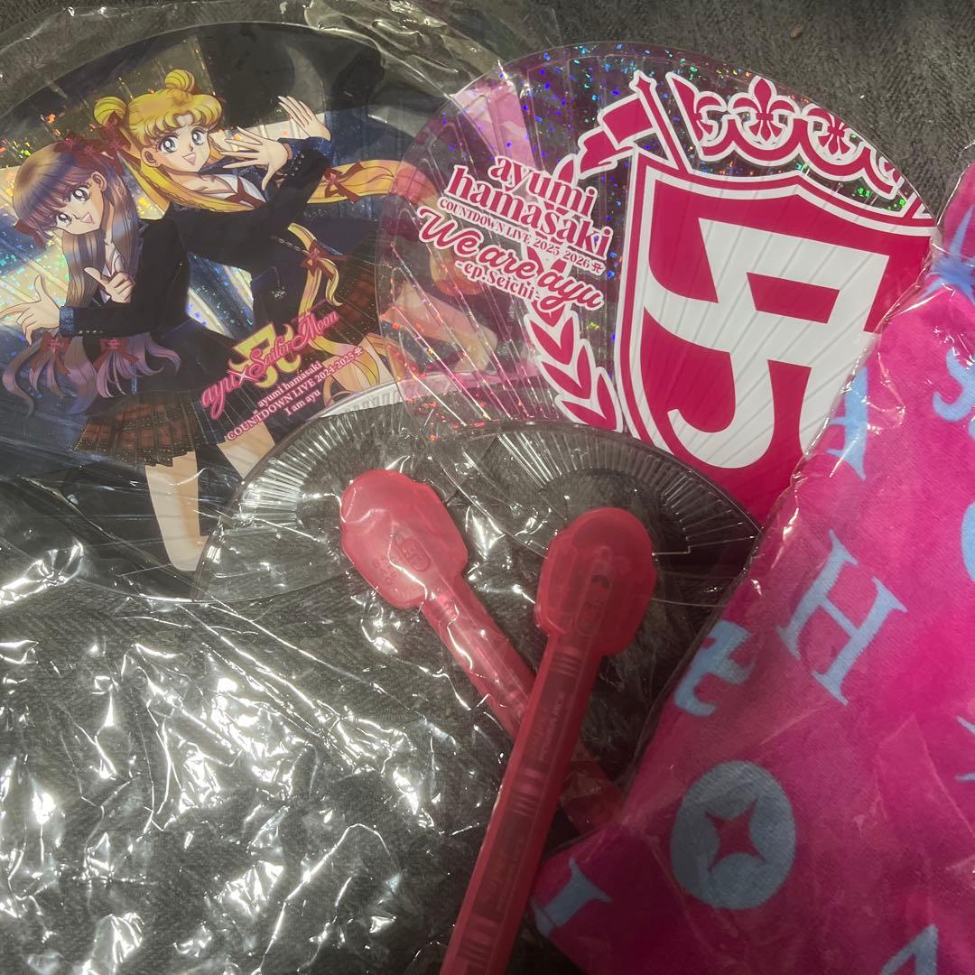 浜崎あゆみ hamasakiayumi セーラームーン うちわ タオルセット - メルカリ