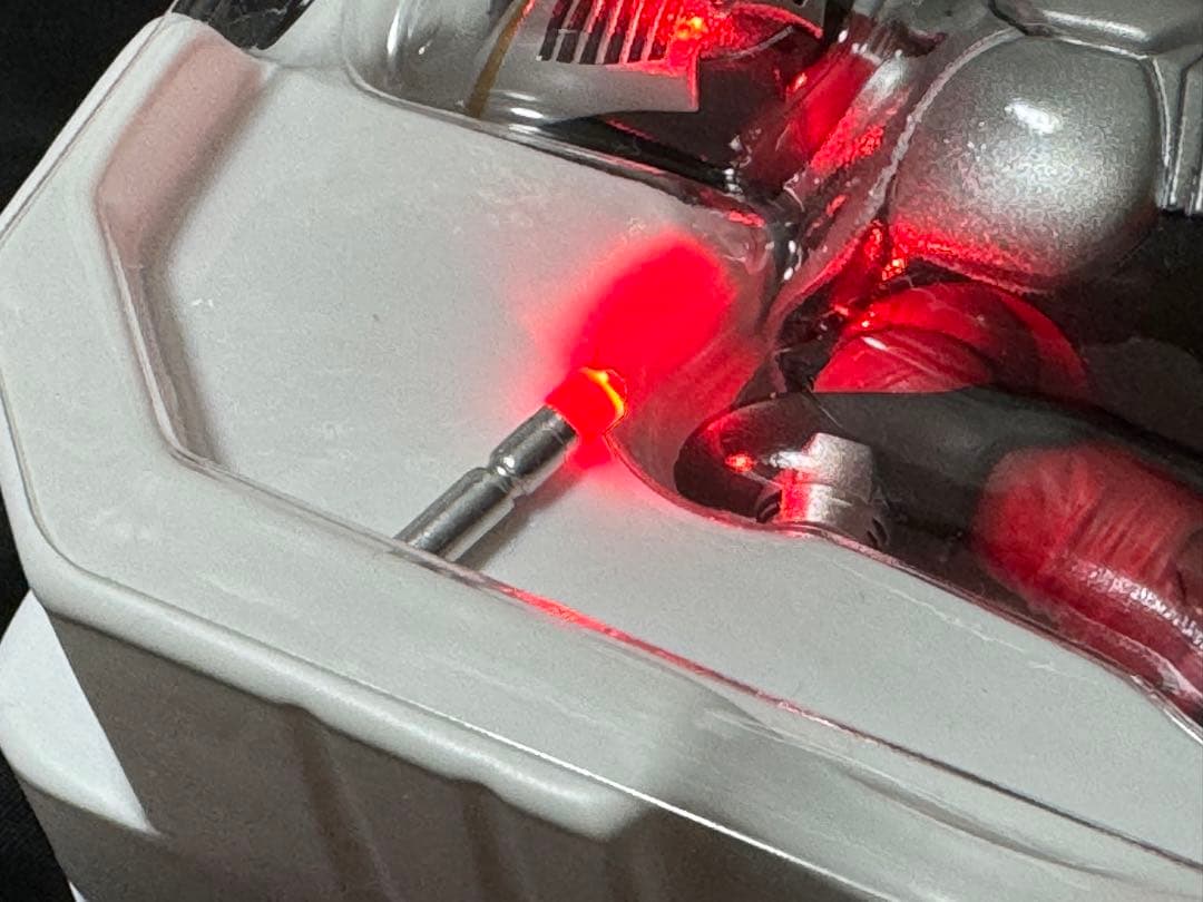 発光ユニットおまけ付き　S.H.Figuarts 真骨彫製法　仮面ライダー龍騎