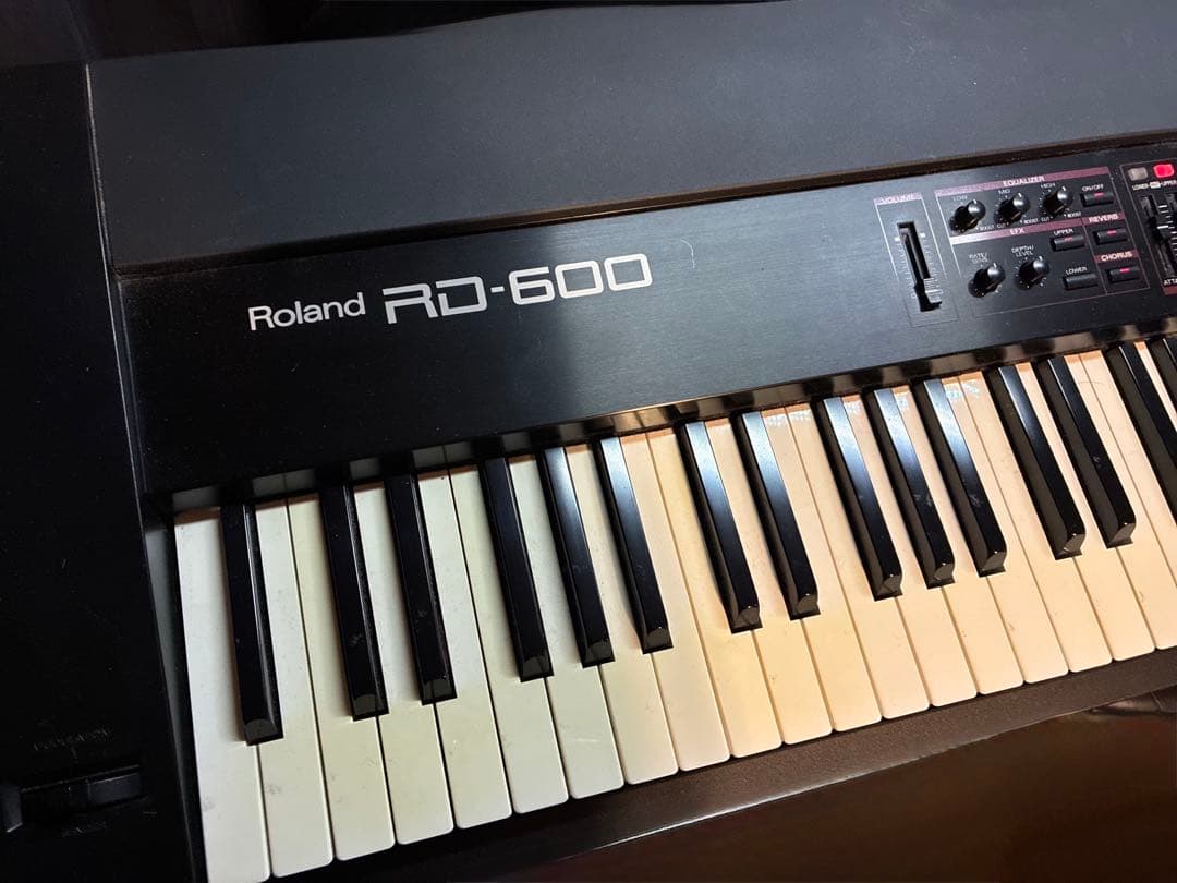 鍵盤ハンマー修理済】Roland 88鍵盤ステージピアノ RD-600 - メルカリ