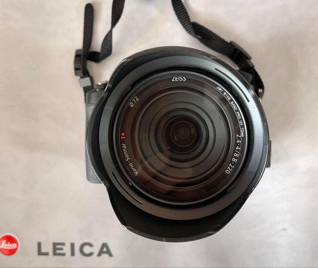 ソニー SONY RX10 M3 III 24-600mm F2.4-4 超望遠