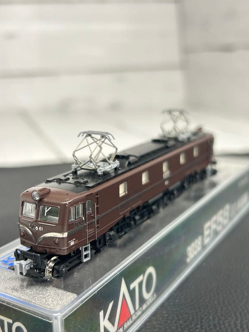 KATO 3038 EF58 61 お召し機 Nゲージ 鉄道模型 - メルカリ