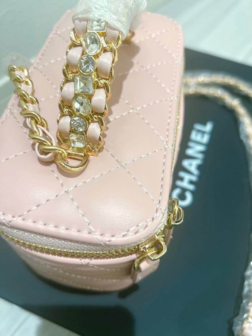新品☆ シャネル ラインストーンハンドルバニティ ピンク ノベルティ