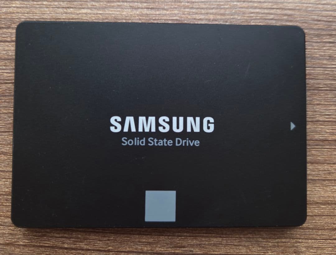 内蔵型SSD Samsung 870 EVO 4TB SSD Amazon.com: SAMSUNG 870 EVO 4TB 2.5 Inch SATA III Internal SSD (MZ