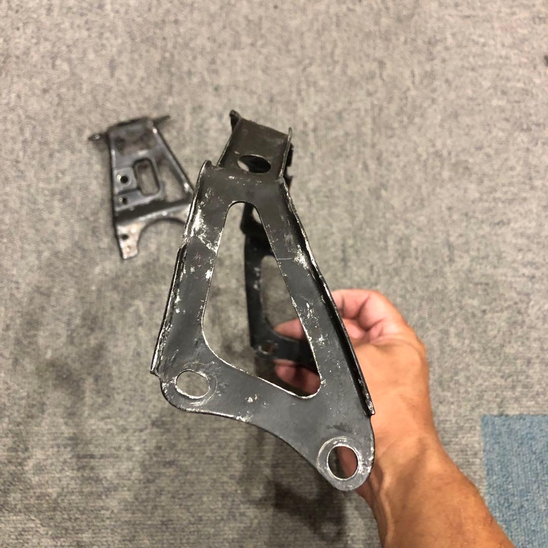 CBR400Fシートロックステー - メルカリ