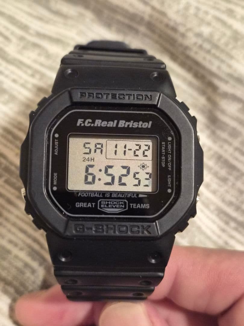 F.C.Real Bristol G-SHOCK　腕時計