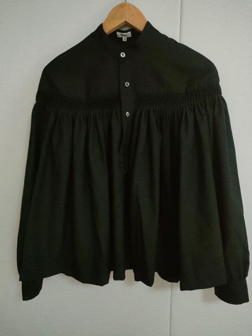Scyeブラックギャザーブラウスシャツ サイズ38 scyeギャザーブラウス Scyeブラックギャザーブラウスシャツ サイズ38