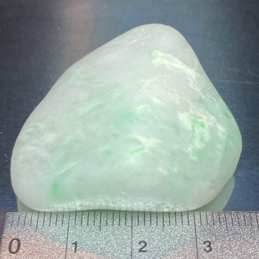 【専用品】糸魚川翡翠　金山谷　翡翠　海石　原石　33.3ｇ