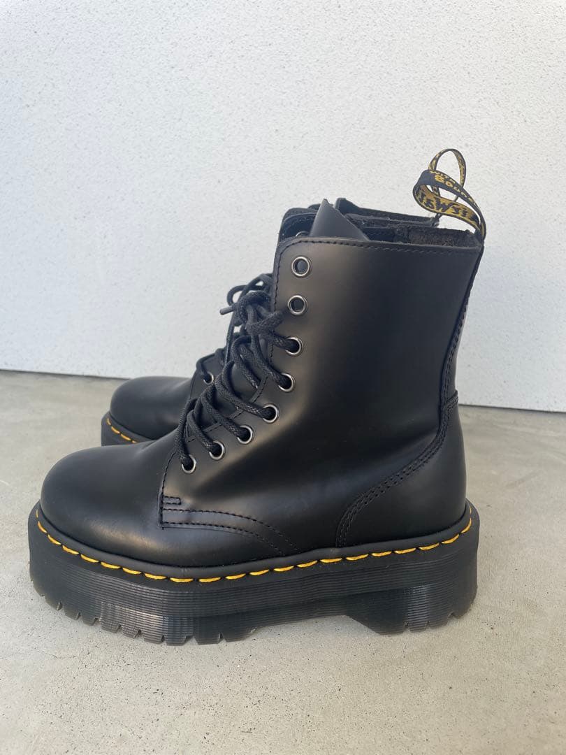 Dr.Martens JADON 8ホール 厚底ブーツ UK4 23cm 美品 - メルカリ