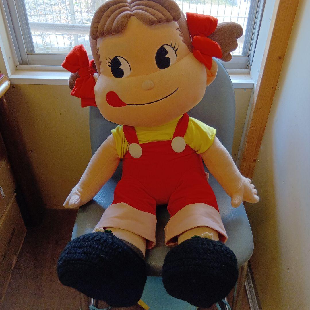 FUJIYA ぺこちゃん ぬいぐるみ 特大サイズ 80cm - メルカリ