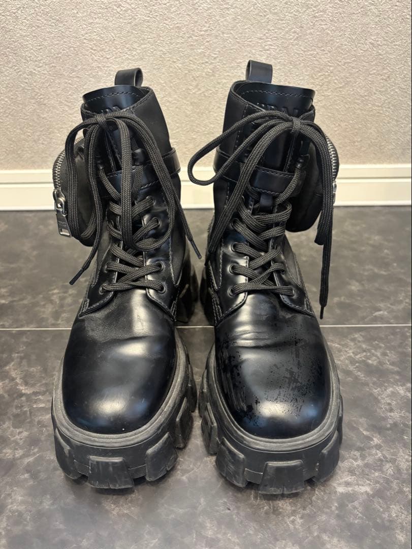 PRADA モノリス ブーツ 22.5 黒 ナイロン×レザー ポーチ付　プラダ ブラック プラダ モノリス ポーチ付 レザーX Re-nylon ブーツ | PRADA