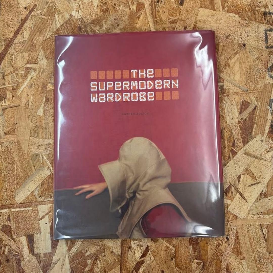 アンドリュー・ボルトン: THE SUPERMODERN WARDROBE The Supermodern Wardrobe: Bolton, Andrew: 9780810965874: Amazon