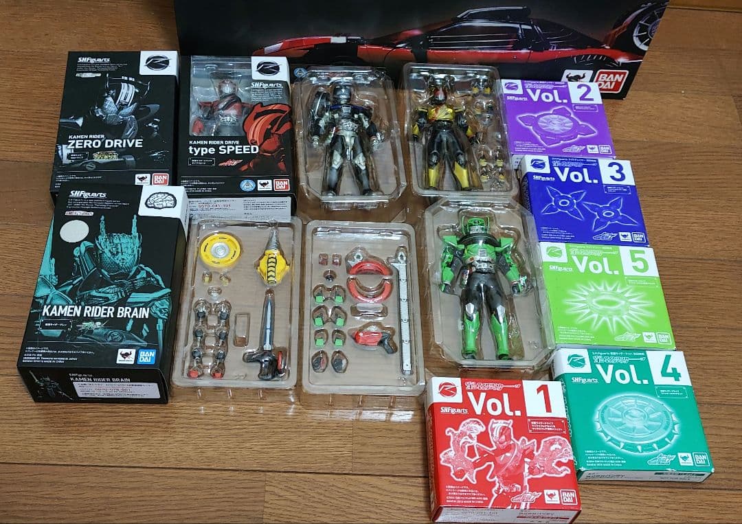 s.h.figuarts 仮面ライダードライブ　まとめ売る