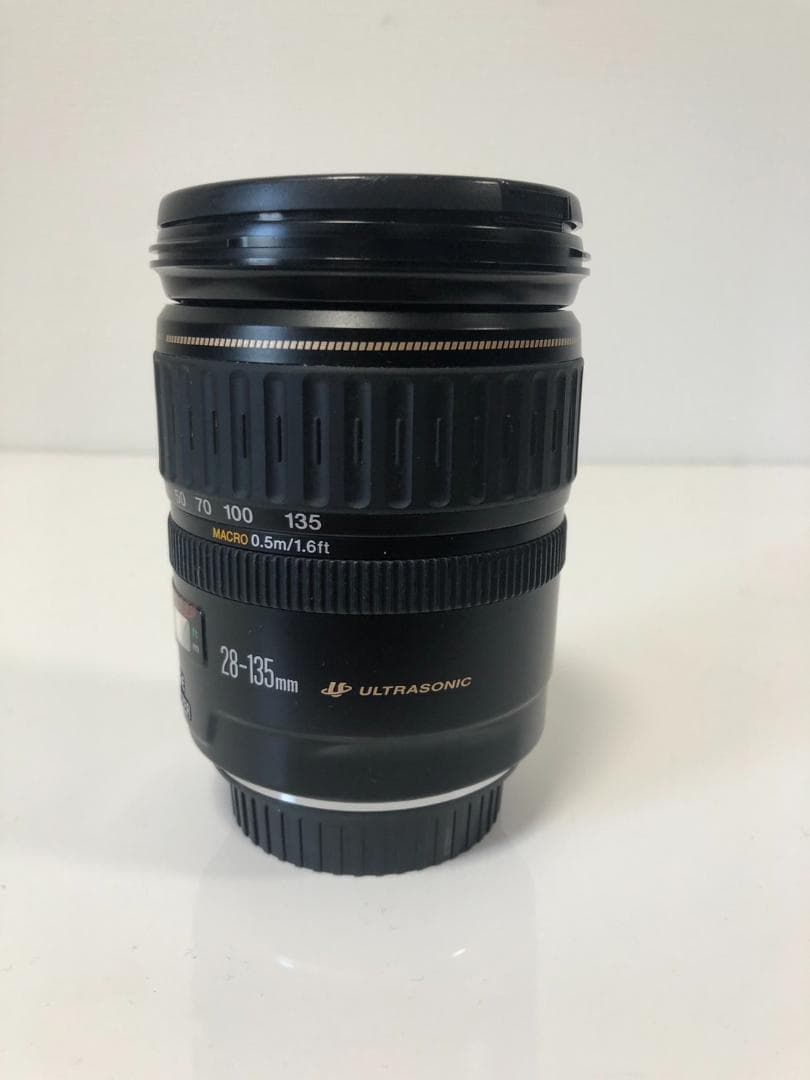 CANON EF 28-135mm f/3.5-5.6 IS ズームレンズ
